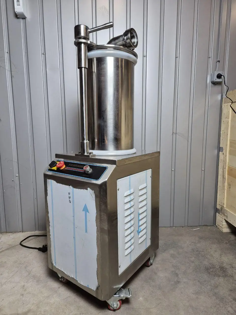 Професійний гідравлічний шприц для набивки ковбас sf260