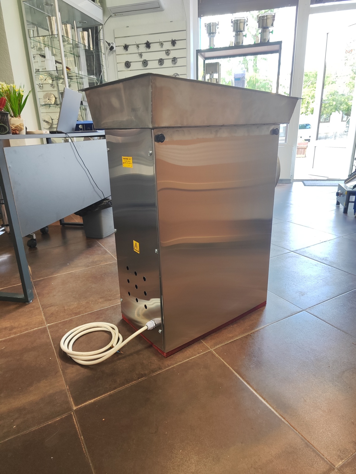 М'ясорубка промислова МІМ 105 ТоргМаш, 500 кг/годину, 380В