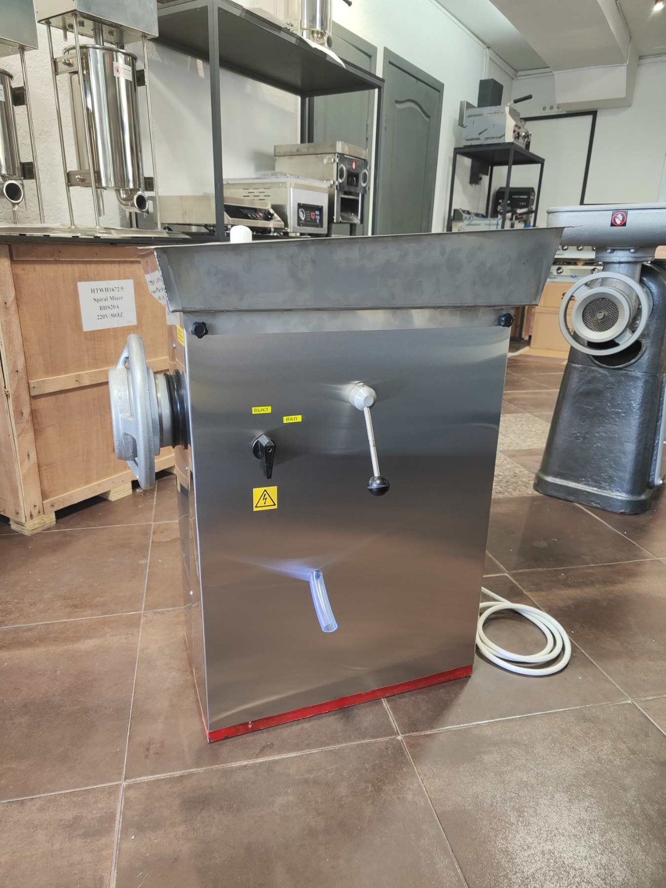 М'ясорубка промислова МІМ 105 ТоргМаш, 500 кг/годину, 380В