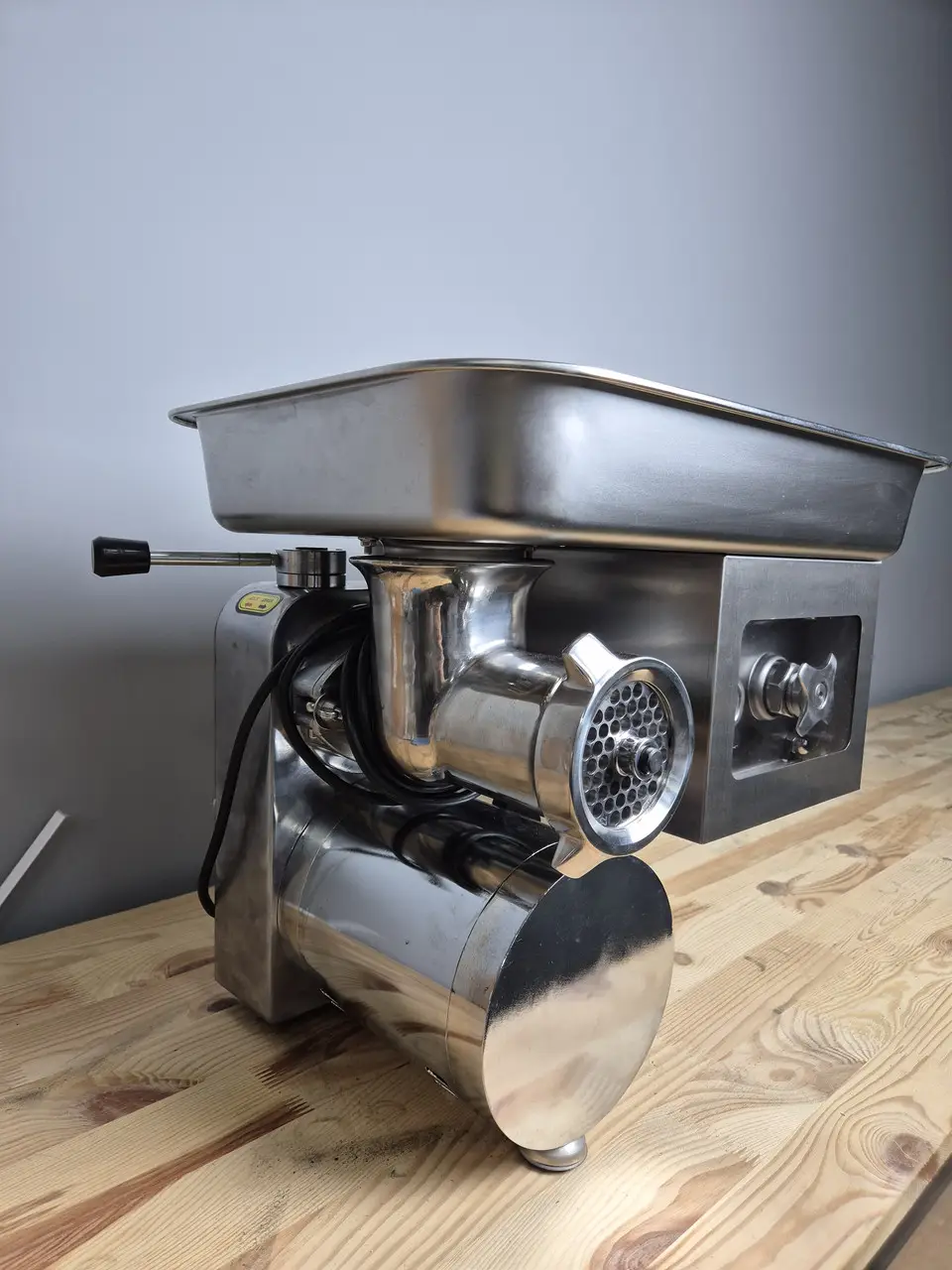 Промислова мясорубка-слайсер JQ-5R-22