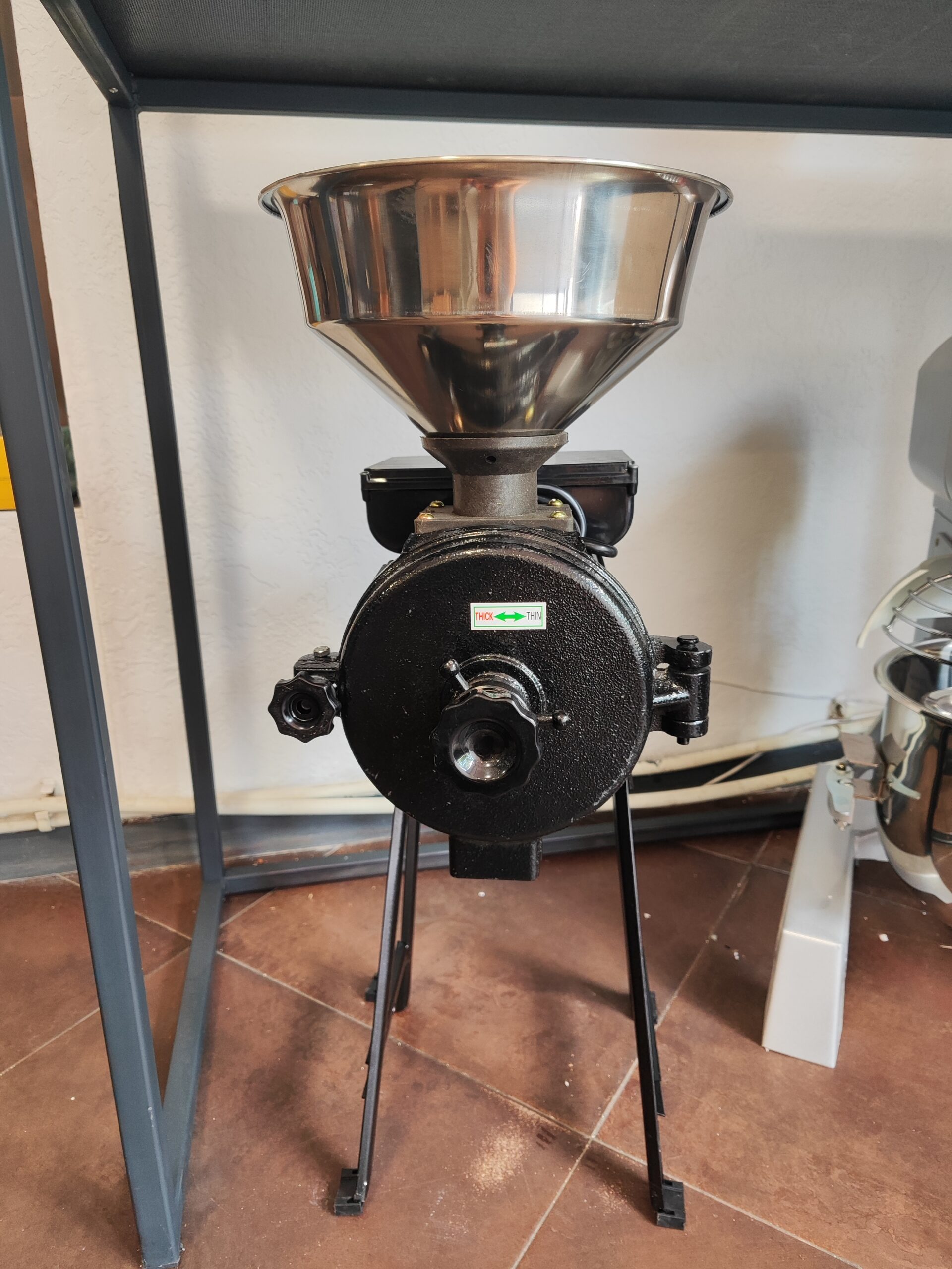 Дробарка-млин для кави, спецій, цукру, маку та інших сухих продуктів XH-150 - Зображення 2