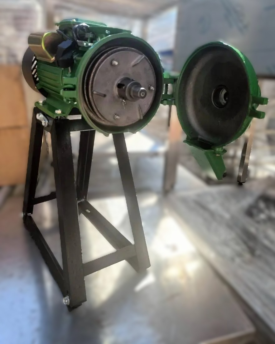 Дробарка-млин універсальна зі змінними жорнами (камінь + сталь) MFS-150 - Зображення 7