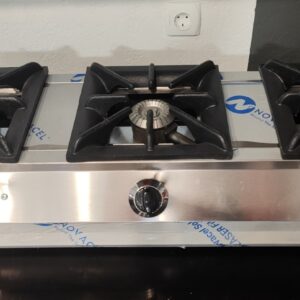 Професійна газова плита görkem go30 — настільна, 3 конфоркова