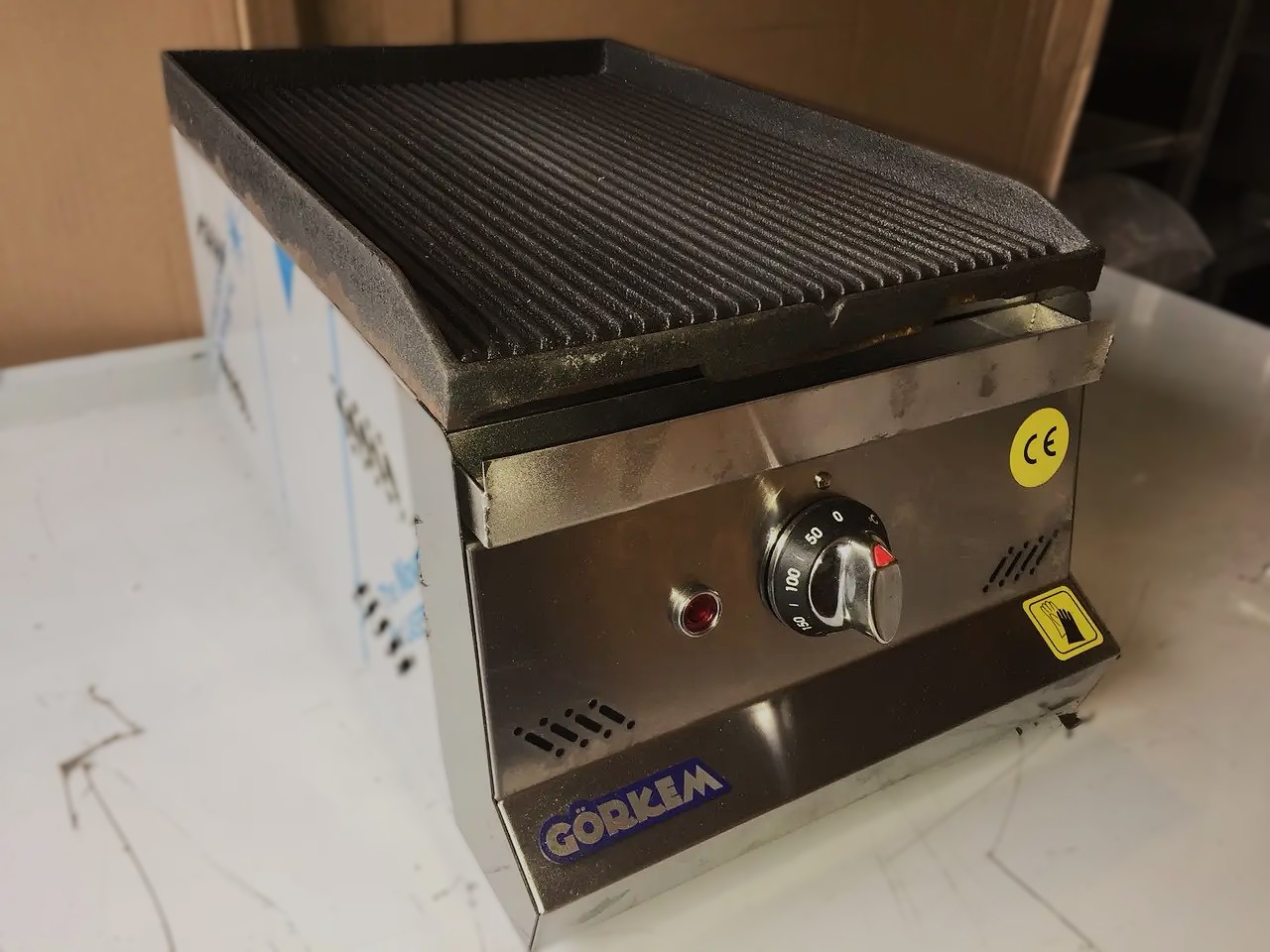 Електрична рифлена жарочна поверхня görkem de30