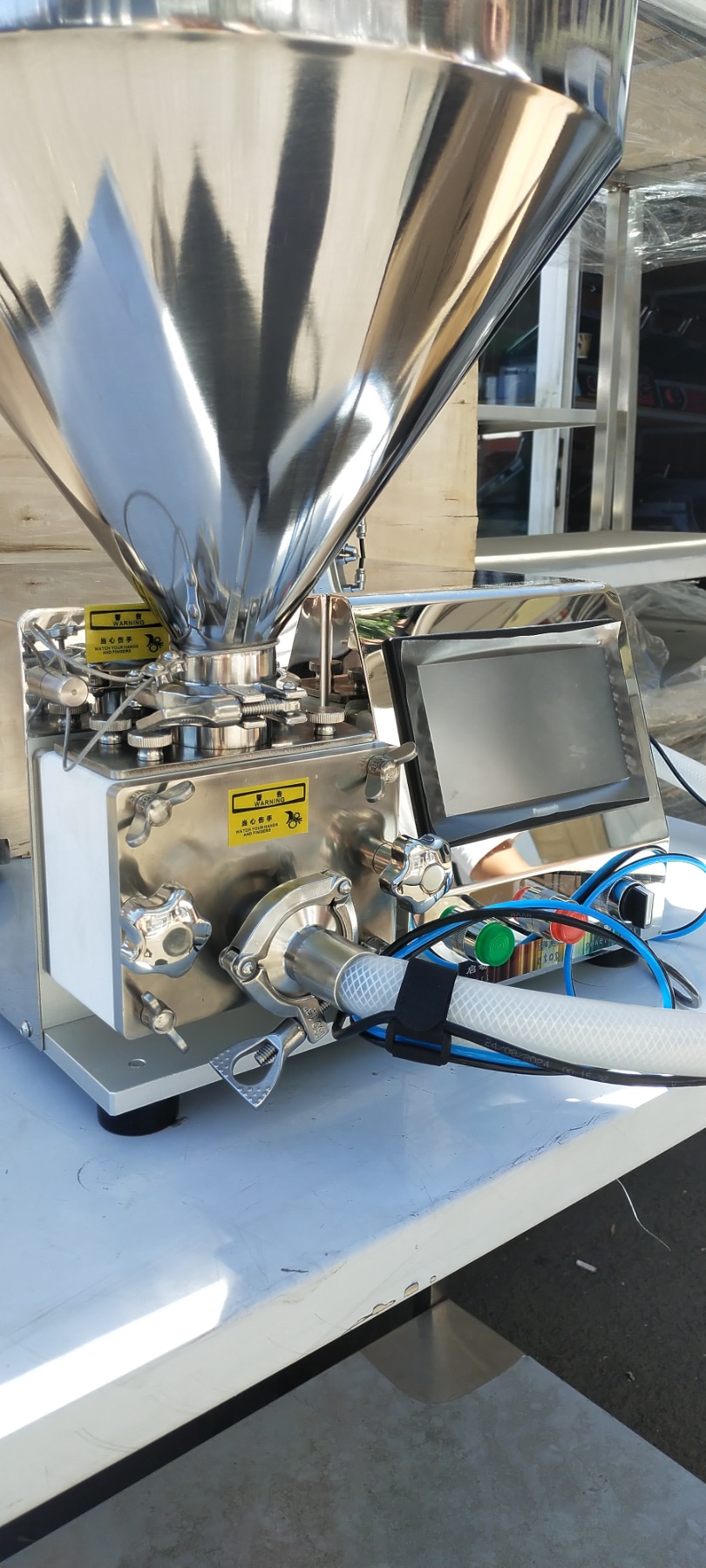 Дозатор кремов і начинок А10, автомат дозування густих і рідких мас - Зображення 3