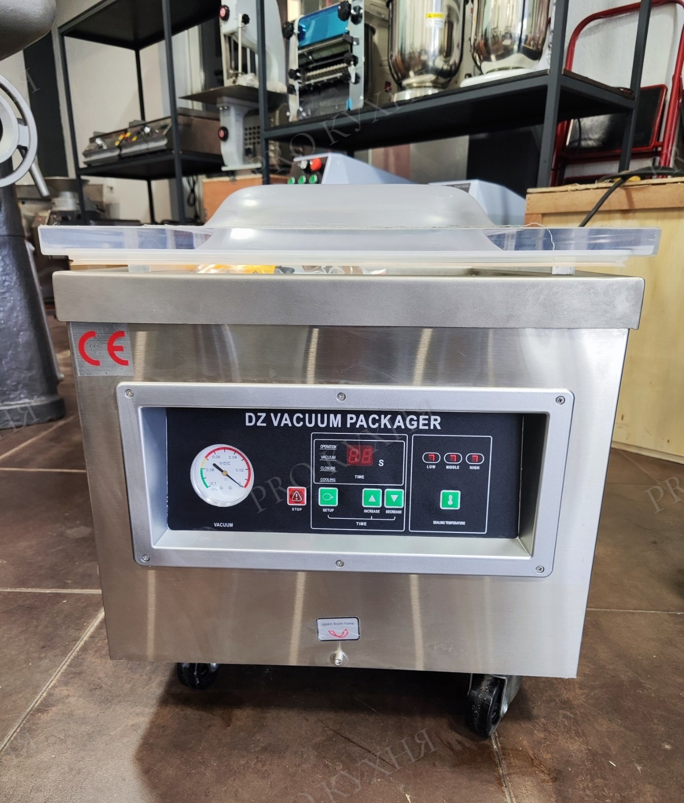 Вакуумний пакувальник DZ-500 з функцією газового наповнення