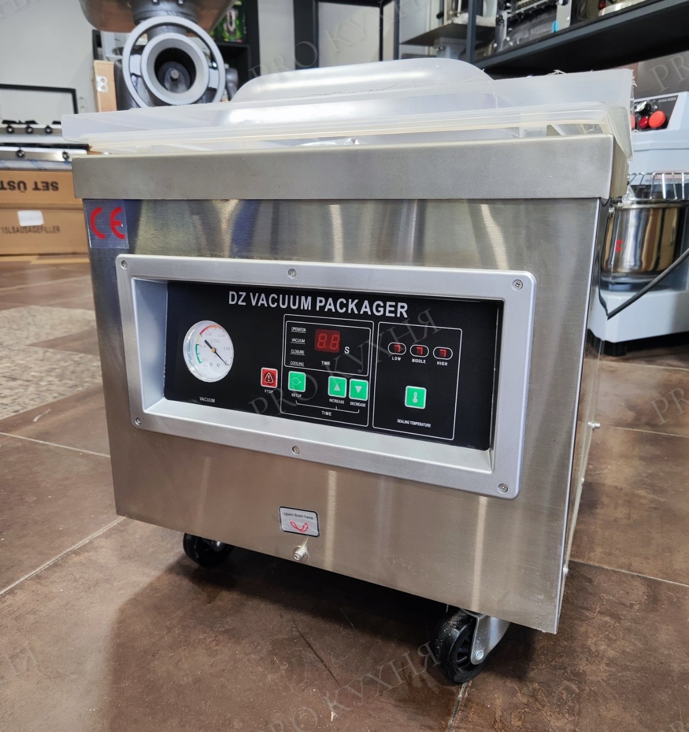 Вакуумний пакувальник DZ-400 з функцією газового наповнення