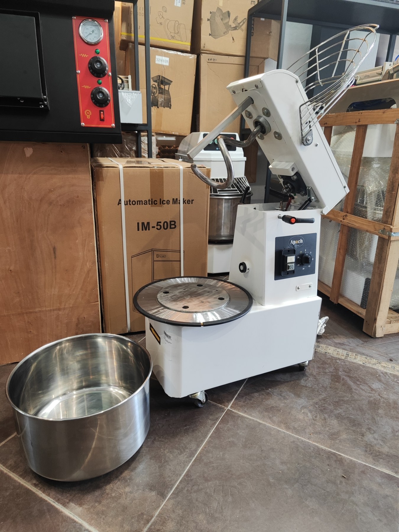 Тістоміс спіральний Apach Rising Spiral Mixer 22 літра, 220 В, зі знімною діжею, Італія - Зображення 2