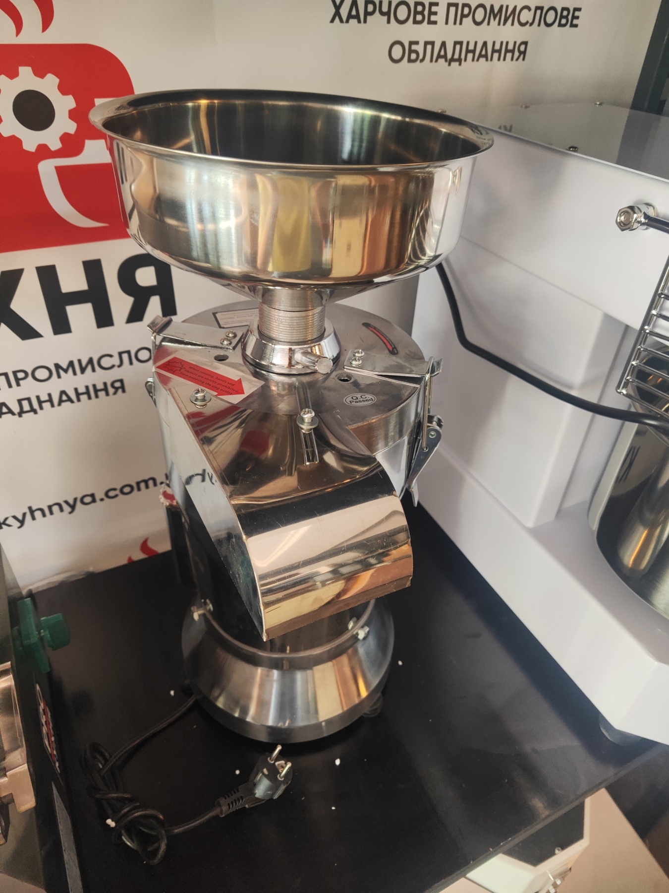 Колоїдний млин FDM 100 для горіхових паст і соєвого молока 1.1 кВт, 220в - Зображення 2